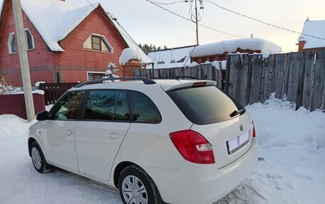 Skoda Fabia II, 2010 год, 650 000 рублей, 3 фотография