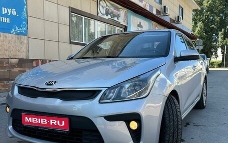 KIA Rio IV, 2019 год, 950 000 рублей, 1 фотография