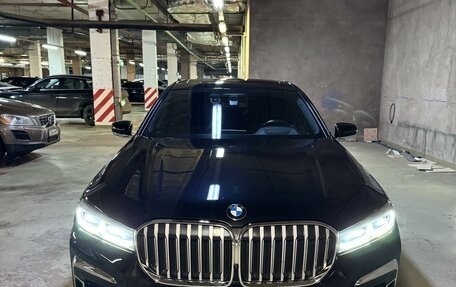 BMW 7 серия, 2019 год, 7 700 000 рублей, 2 фотография