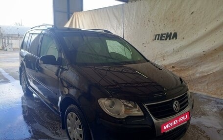 Volkswagen Touran III, 2007 год, 750 000 рублей, 14 фотография