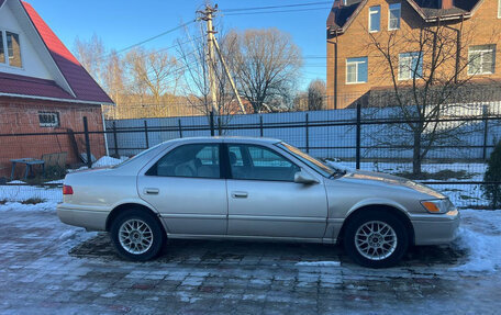 Toyota Camry, 2001 год, 300 000 рублей, 3 фотография