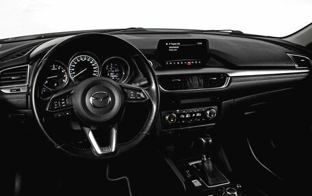 Mazda 6, 2018 год, 1 820 000 рублей, 21 фотография