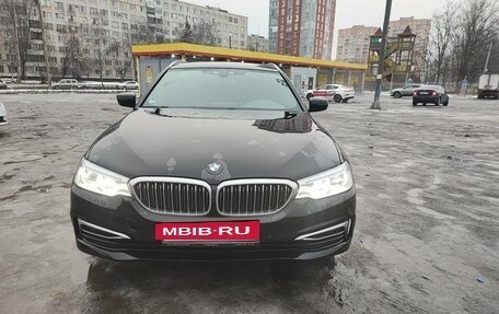 BMW 5 серия, 2018 год, 3 983 000 рублей, 2 фотография