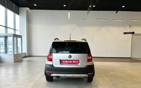 Skoda Yeti I рестайлинг, 2013 год, 893 700 рублей, 6 фотография