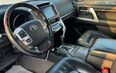 Toyota Land Cruiser 200, 2014 год, 4 600 000 рублей, 10 фотография