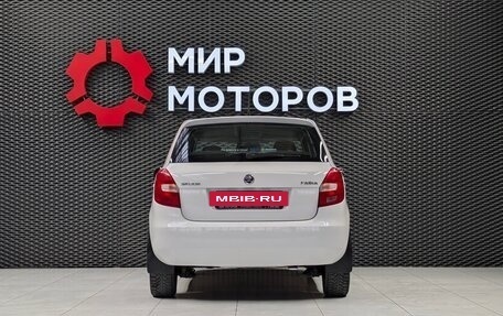 Skoda Fabia II, 2013 год, 690 000 рублей, 3 фотография