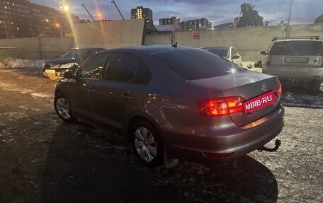 Volkswagen Jetta VI, 2013 год, 950 000 рублей, 10 фотография