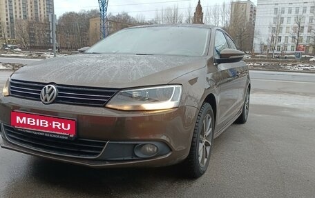 Volkswagen Jetta VI, 2013 год, 1 260 000 рублей, 3 фотография