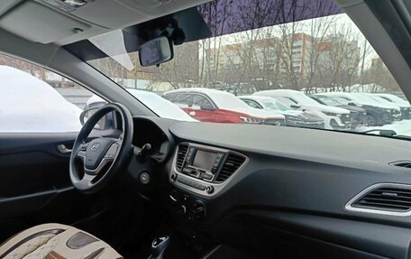 Hyundai Solaris II рестайлинг, 2018 год, 1 570 000 рублей, 8 фотография