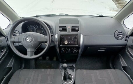 Suzuki SX4 II рестайлинг, 2010 год, 651 600 рублей, 17 фотография