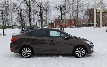 Hyundai Solaris II рестайлинг, 2015 год, 1 029 800 рублей, 5 фотография