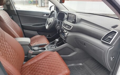 Hyundai Tucson III, 2019 год, 2 300 000 рублей, 14 фотография