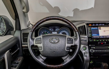 Toyota Land Cruiser 200, 2014 год, 4 850 000 рублей, 22 фотография