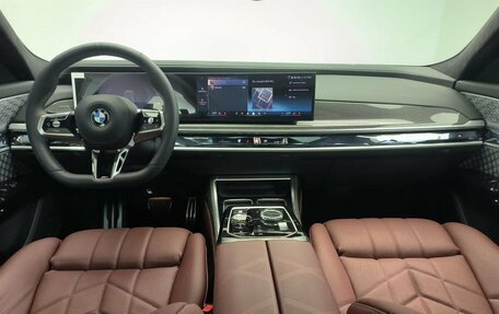 BMW 7 серия, 2024 год, 23 000 000 рублей, 9 фотография