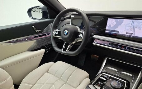 BMW 7 серия, 2024 год, 23 000 000 рублей, 10 фотография