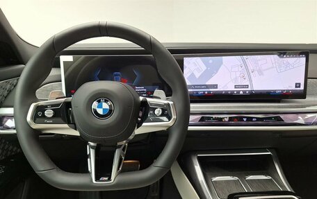 BMW 7 серия, 2024 год, 23 000 000 рублей, 13 фотография