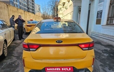 KIA Rio IV, 2021 год, 1 100 000 рублей, 2 фотография