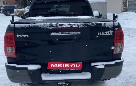 Toyota Hilux VIII, 2019 год, 3 600 000 рублей, 9 фотография