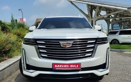 Cadillac Escalade V, 2022 год, 12 180 000 рублей, 2 фотография