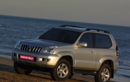 Toyota Land Cruiser Prado 120 рестайлинг, 2005 год, 2 200 000 рублей, 1 фотография