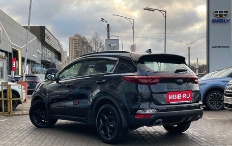 KIA Sportage IV рестайлинг, 2021 год, 2 649 000 рублей, 4 фотография