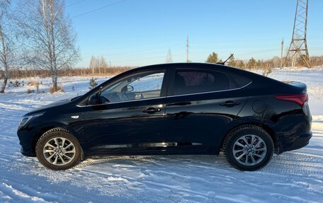 Hyundai Solaris II рестайлинг, 2021 год, 1 850 000 рублей, 2 фотография