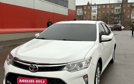 Toyota Camry, 2017 год, 1 850 000 рублей, 14 фотография