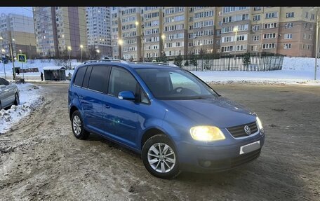 Volkswagen Touran III, 2003 год, 585 000 рублей, 8 фотография