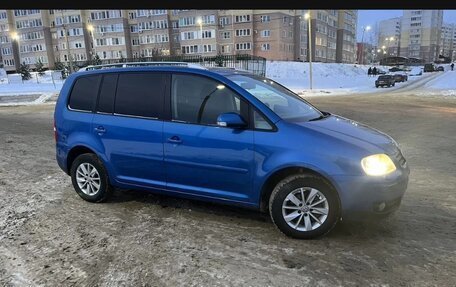 Volkswagen Touran III, 2003 год, 585 000 рублей, 6 фотография