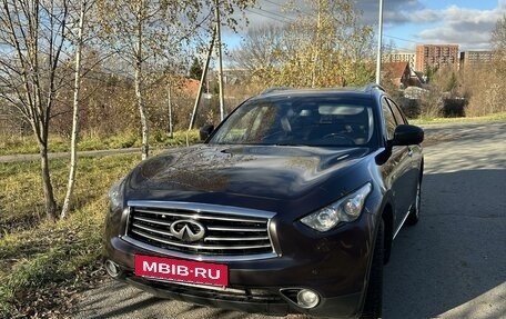 Infiniti FX II, 2013 год, 1 650 000 рублей, 2 фотография