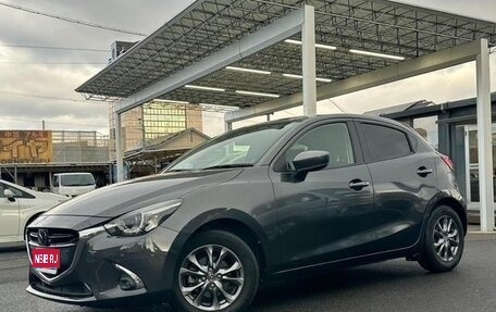 Mazda Demio IV, 2015 год, 854 000 рублей, 1 фотография