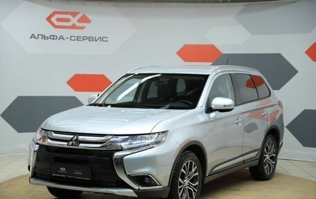 Mitsubishi Outlander III рестайлинг 3, 2015 год, 1 690 000 рублей, 1 фотография