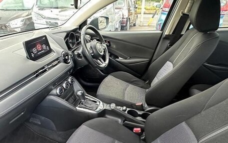 Mazda Demio IV, 2015 год, 854 000 рублей, 33 фотография