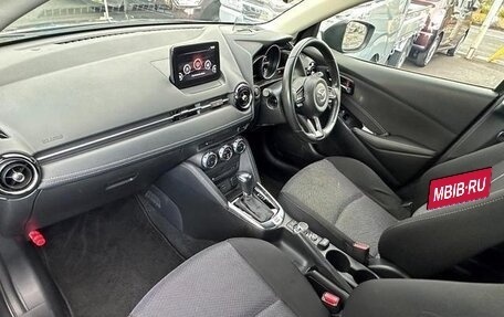 Mazda Demio IV, 2015 год, 854 000 рублей, 30 фотография