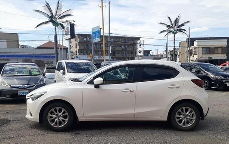 Mazda Demio IV, 2015 год, 832 000 рублей, 7 фотография