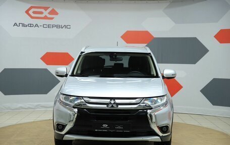 Mitsubishi Outlander III рестайлинг 3, 2015 год, 1 690 000 рублей, 2 фотография