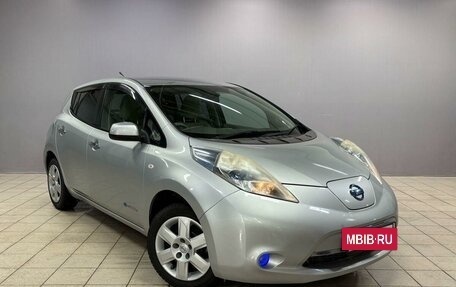 Nissan Leaf I, 2011 год, 650 000 рублей, 3 фотография