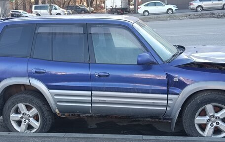 Toyota RAV4, 1998 год, 200 000 рублей, 3 фотография