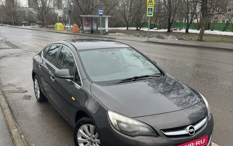 Opel Astra J, 2013 год, 870 000 рублей, 1 фотография