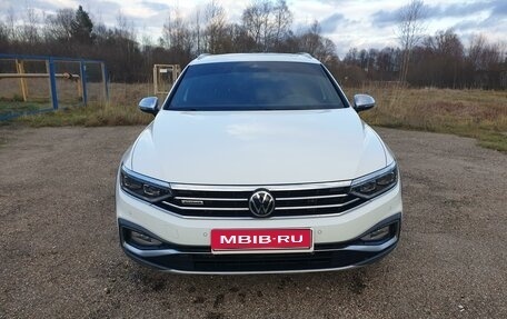 Volkswagen Passat B8 рестайлинг, 2020 год, 4 400 000 рублей, 1 фотография