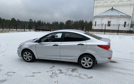 Hyundai Solaris II рестайлинг, 2013 год, 650 000 рублей, 5 фотография