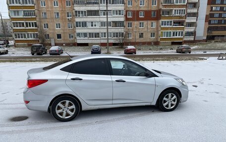 Hyundai Solaris II рестайлинг, 2013 год, 650 000 рублей, 6 фотография