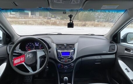 Hyundai Solaris II рестайлинг, 2013 год, 650 000 рублей, 8 фотография