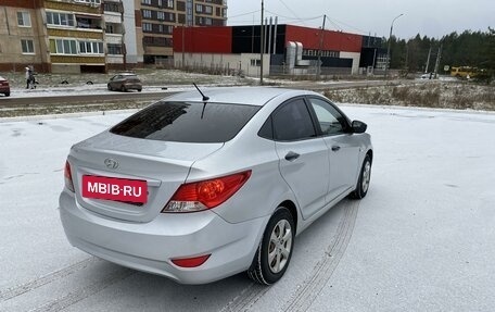 Hyundai Solaris II рестайлинг, 2013 год, 650 000 рублей, 4 фотография