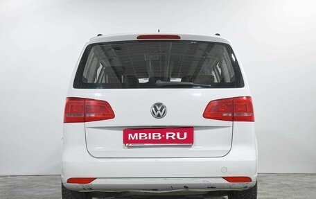 Volkswagen Touran III, 2014 год, 745 000 рублей, 6 фотография