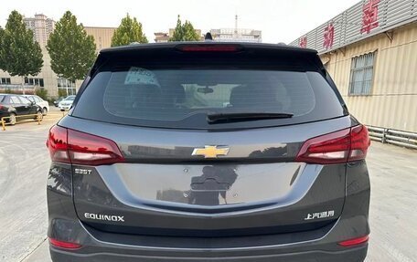 Chevrolet Equinox III, 2022 год, 1 840 000 рублей, 5 фотография