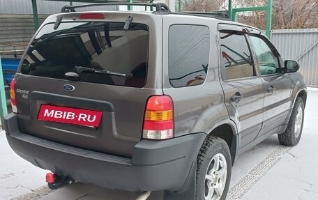 Ford Escape II, 2002 год, 675 000 рублей, 2 фотография