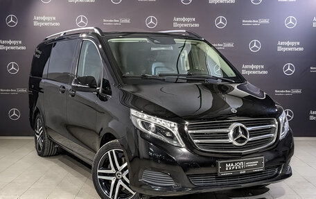 Mercedes-Benz V-Класс, 2017 год, 4 299 000 рублей, 3 фотография