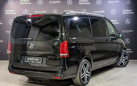 Mercedes-Benz V-Класс, 2017 год, 4 299 000 рублей, 5 фотография