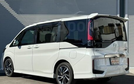 Honda Stepwgn IV, 2021 год, 2 150 000 рублей, 4 фотография